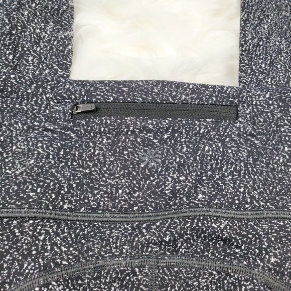 NWOT Athleta Black Lightning Static 7/8 Leggings - Picture 7 of 9